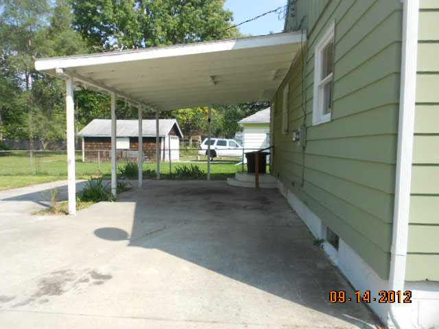 1656 Strong Ave, Elkhart, IN 46514 photo 8
