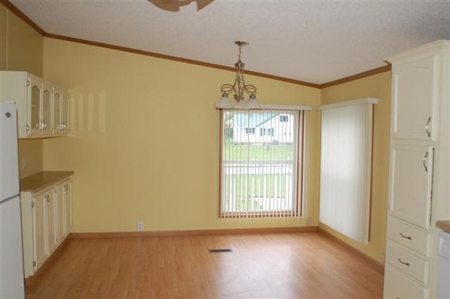 515 N Morgan St, Mentone, IN 46539 photo 3