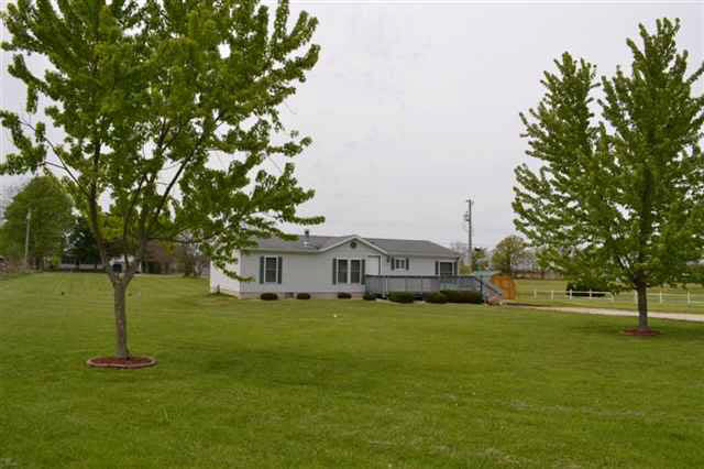 515 N Morgan St, Mentone, IN 46539 photo 1