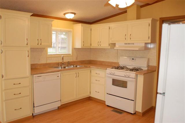 515 N Morgan St, Mentone, IN 46539 photo 2