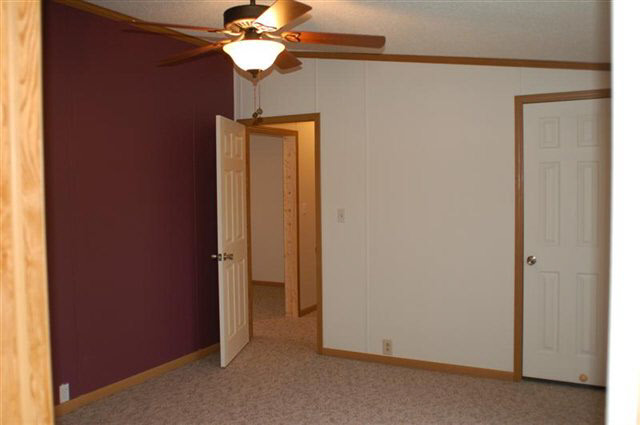 515 N Morgan St, Mentone, IN 46539 photo 12