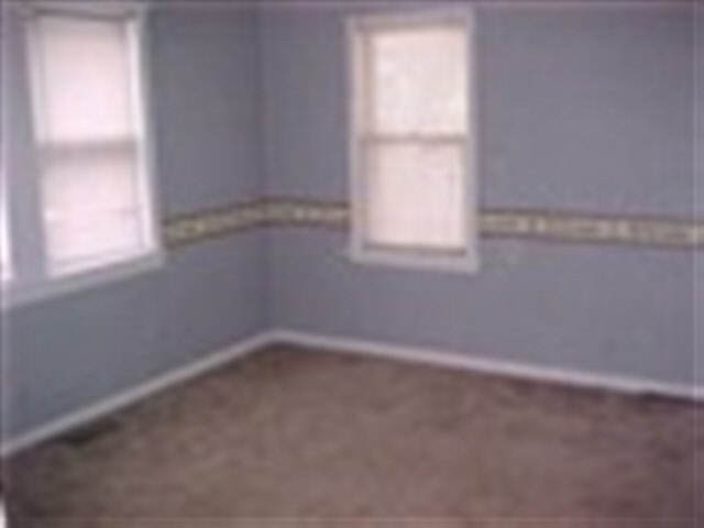 602 E Walnut St, Nappanee, IN 46550 photo 3