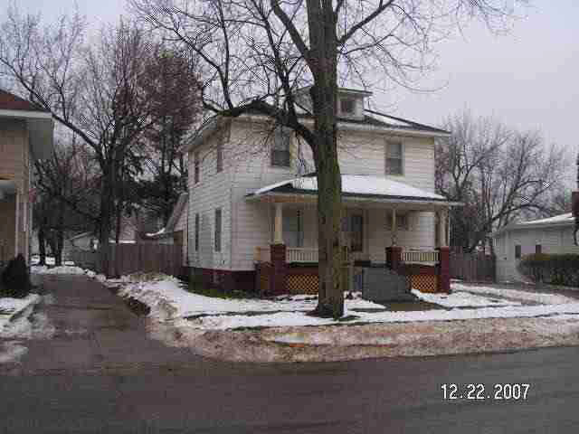 606 N Main St, Nappanee, IN 46550 photo 2