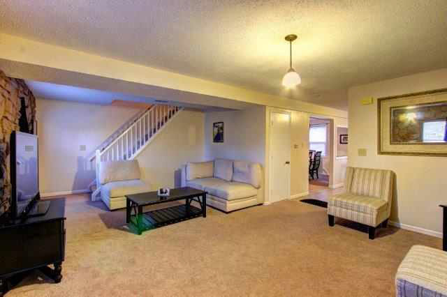 826 W Franklin St, Elkhart, IN 46516 photo 5