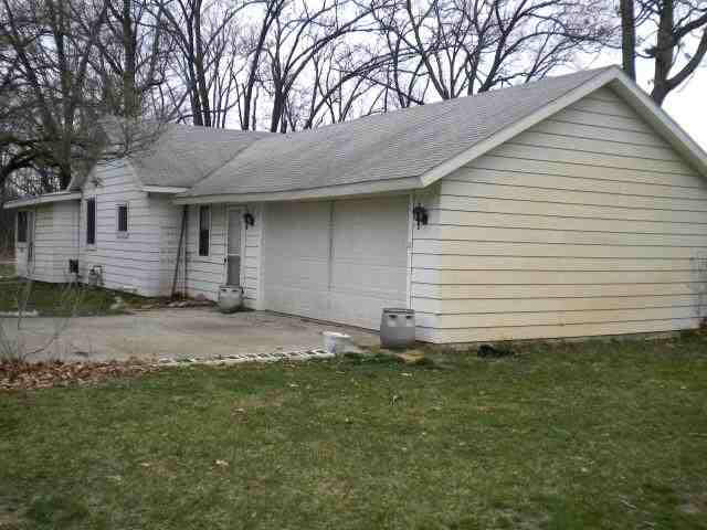 22763 Firwood Ln, Elkhart, IN 46514 photo 3