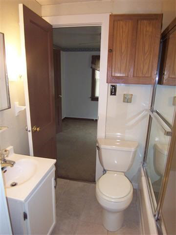 2726 S Main St, Elkhart, IN 46517 photo 7