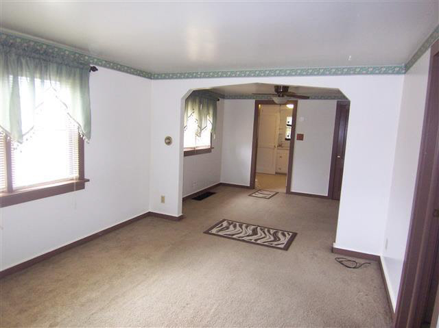 2726 S Main St, Elkhart, IN 46517 photo 3