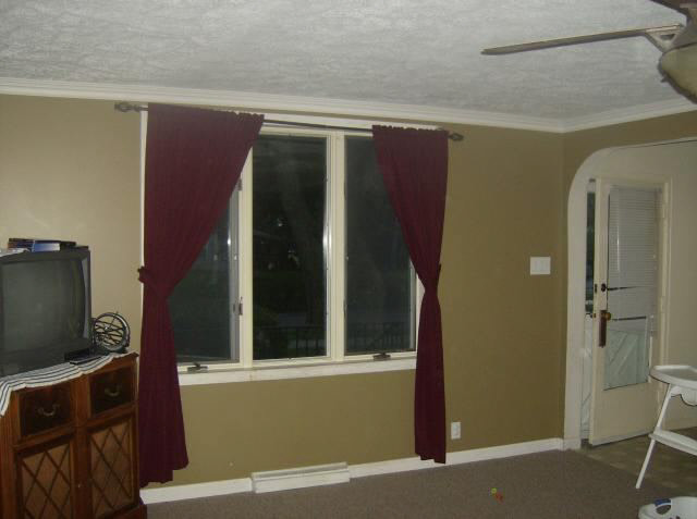 308 E Wabash Ave, Wakarusa, IN 46573 photo 6