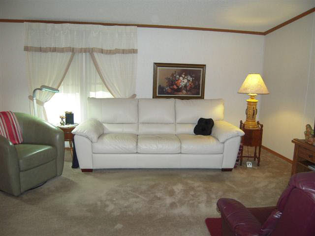 530 Kollar St, Elkhart, IN 46514 photo 3
