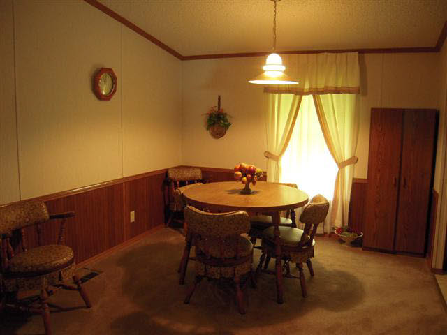 530 Kollar St, Elkhart, IN 46514 photo 9