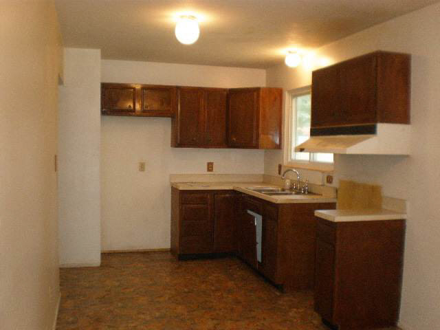 56699 Pinecrest Dr, Elkhart, IN 46516 photo 4