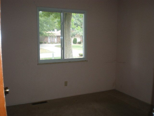 56699 Pinecrest Dr, Elkhart, IN 46516 photo 12