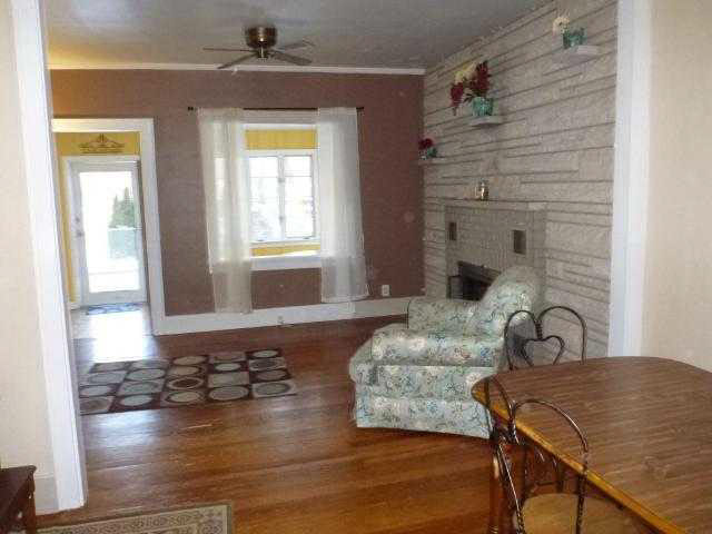 335 James St, Elkhart, IN 46516 photo 6