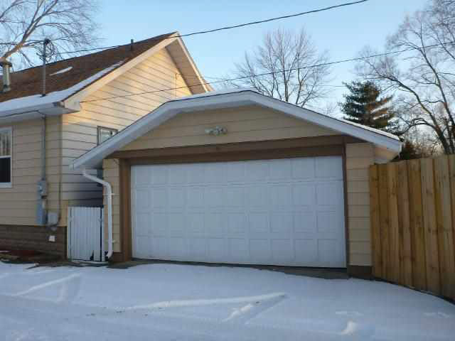 335 James St, Elkhart, IN 46516 photo 24