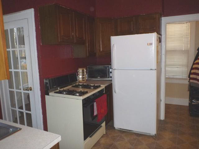 335 James St, Elkhart, IN 46516 photo 10