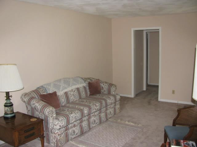 1026 Carolyn Ave, Elkhart, IN 46516 photo 4