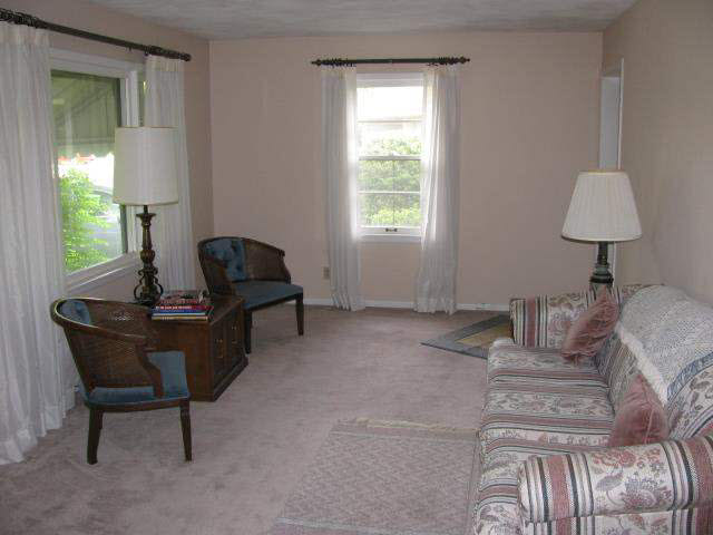 1026 Carolyn Ave, Elkhart, IN 46516 photo 3