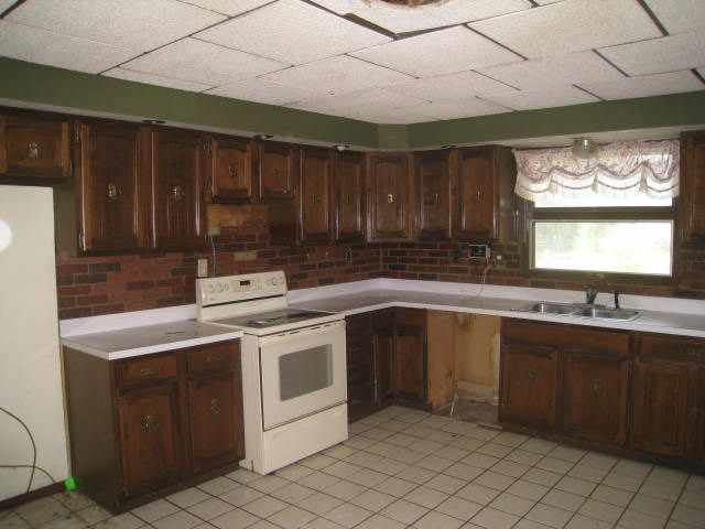 13340 Anderson Rd, Granger, IN 46530 photo 6
