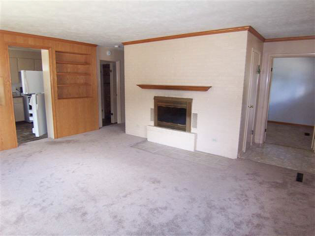 801 Violet Rd, Elkhart, IN 46514 photo 3