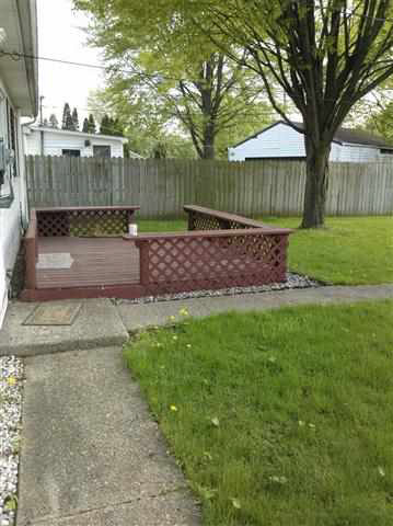 1301 S 12th St, Goshen, IN 46526 photo 4
