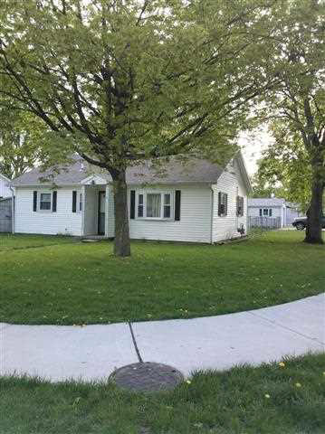 1301 S 12th St, Goshen, IN 46526 photo 2