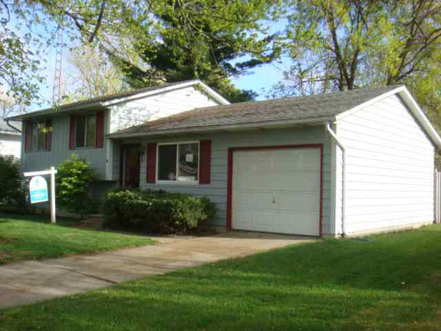 2944 Providence Dr, Mishawaka, IN 46544 photo 1
