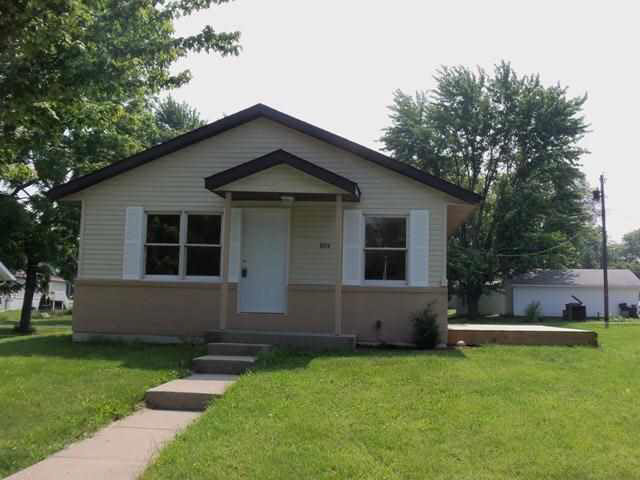 804 N 6th St, Goshen, IN 46528 photo 1