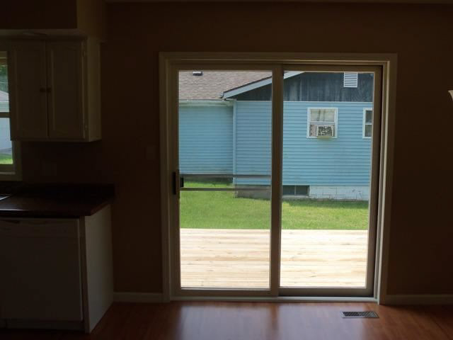 804 N 6th St, Goshen, IN 46528 photo 9