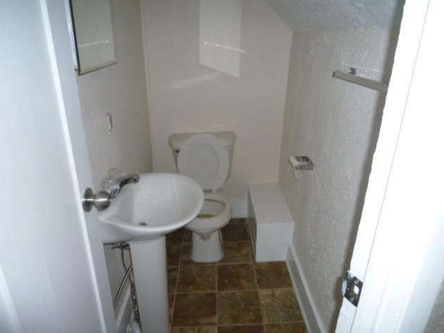 1114 Cassopolis St, Elkhart, IN 46514 photo 9