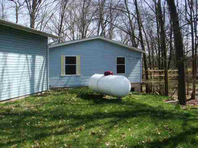 16040 Cr 10, Bristol, IN 46507 photo 2