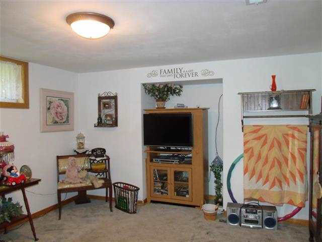 102 S 24th St, Goshen, IN 46528 photo 23