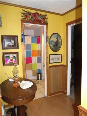 102 S 24th St, Goshen, IN 46528 photo 9