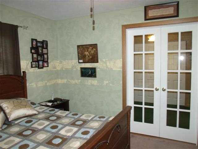 102 S 24th St, Goshen, IN 46528 photo 5