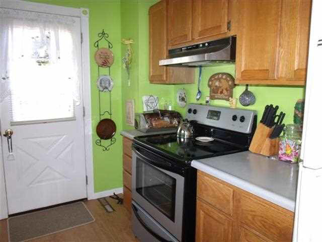 102 S 24th St, Goshen, IN 46528 photo 4