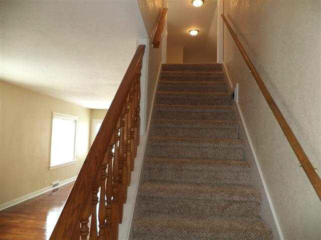 406 Middlebury St, Goshen, IN 46528 photo 17