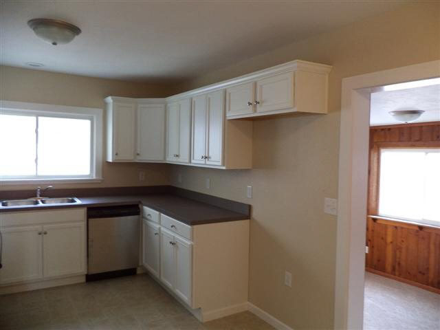 406 Middlebury St, Goshen, IN 46528 photo 12
