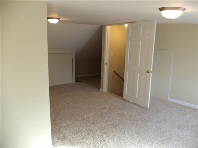 406 Middlebury St, Goshen, IN 46528 photo 20