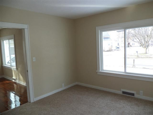 406 Middlebury St, Goshen, IN 46528 photo 11
