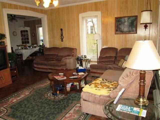 417 S 6th St, Goshen, IN 46526 photo 5