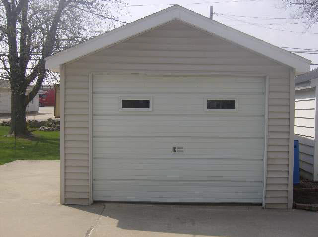 1103 E Walnut St, Nappanee, IN 46550 photo 5