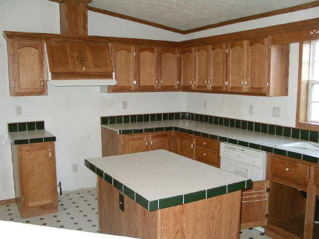 703 Turtle Dr, Bristol, IN 46507 photo 2