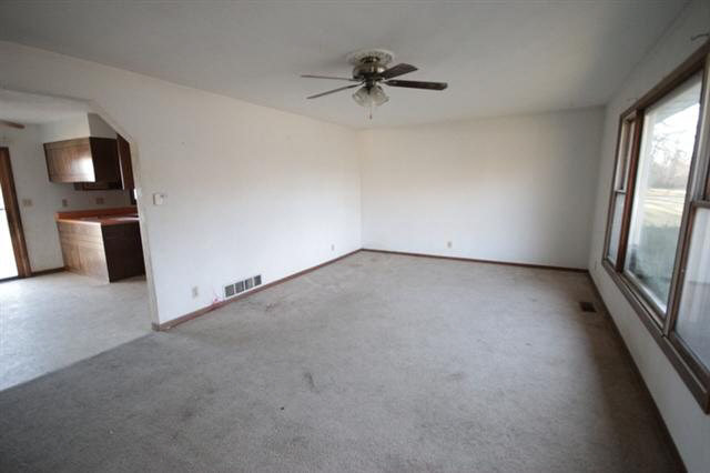 24660 Dover Ct, Elkhart, IN 46516 photo 3