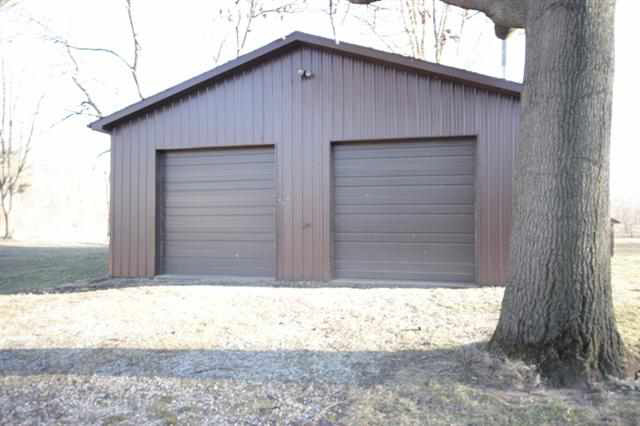 24660 Dover Ct, Elkhart, IN 46516 photo 2