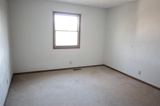 24660 Dover Ct, Elkhart, IN 46516 photo 8