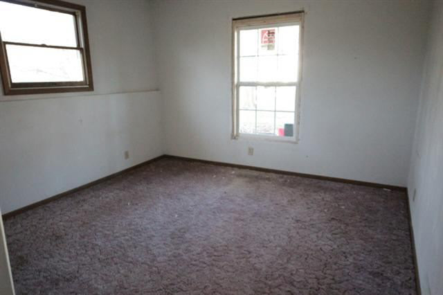 24660 Dover Ct, Elkhart, IN 46516 photo 9