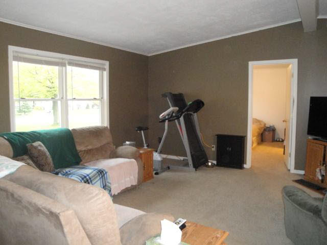 1124 Franklin St, Nappanee, IN 46550 photo 4