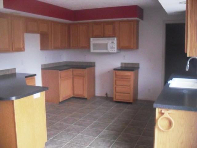 53179 Ptarmigan Ct, Elkhart, IN 46514 photo 2
