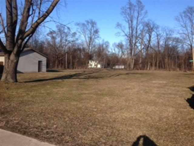 1906 Dover St, Elkhart, IN 46516 photo 3