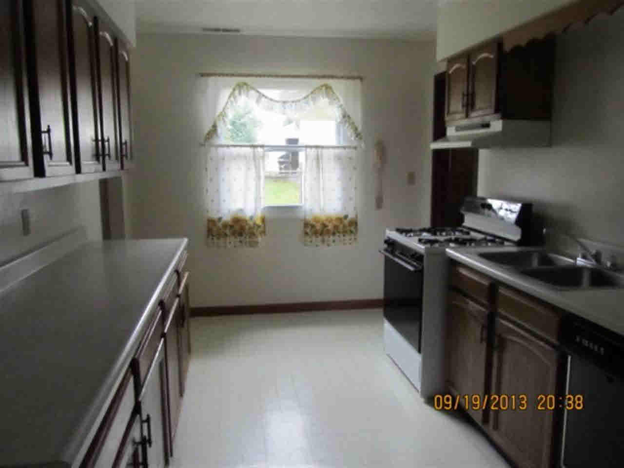 54640 Michael Dr, Elkhart, IN 46516 photo 4