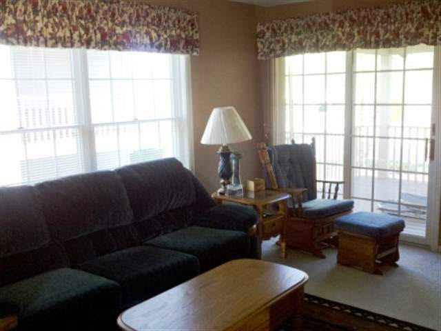 1662 Edgebrooke Ct, Goshen, IN 46528 photo 3
